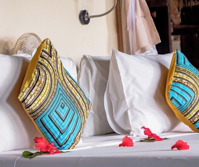 酒店 Sunshine Marine Lodge