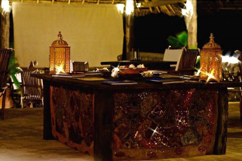 酒店 Sunshine Marine Lodge