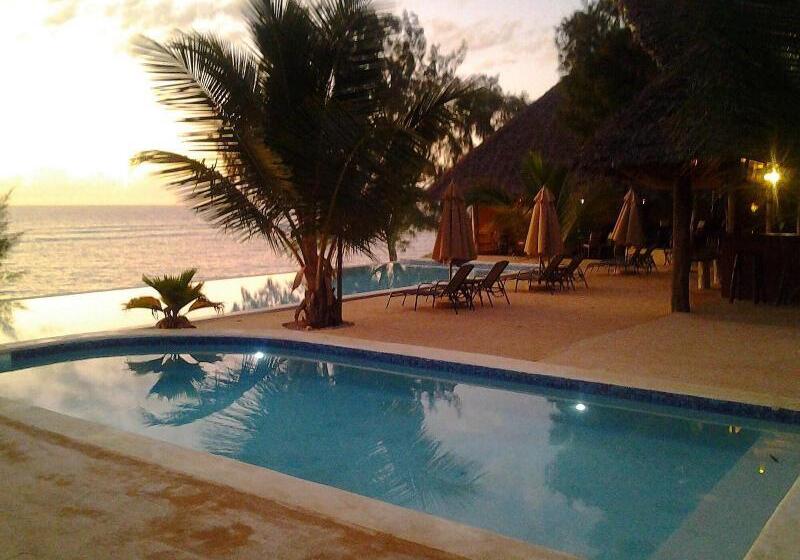 酒店 Sunshine Marine Lodge