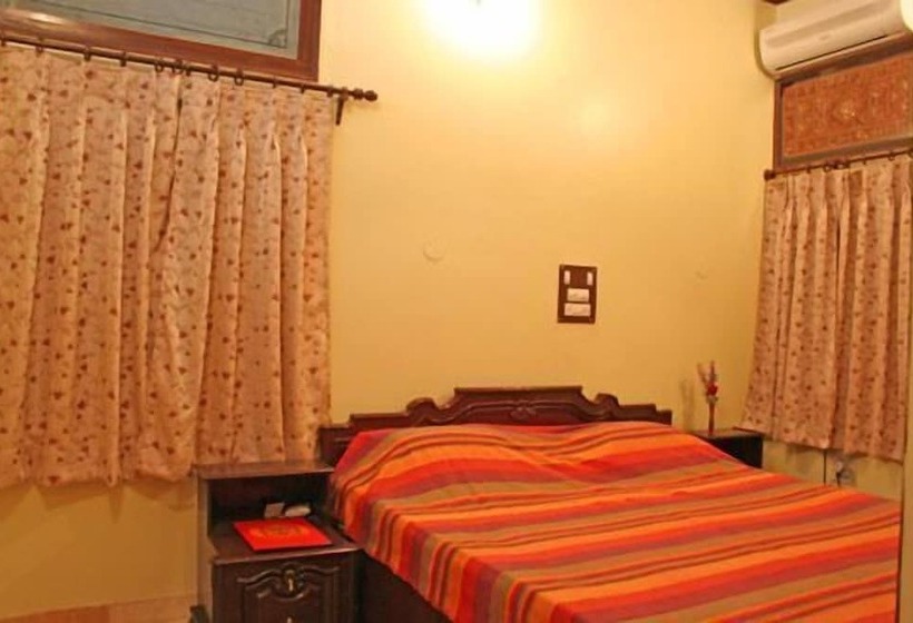 هتل Surya Kunj Home Stay