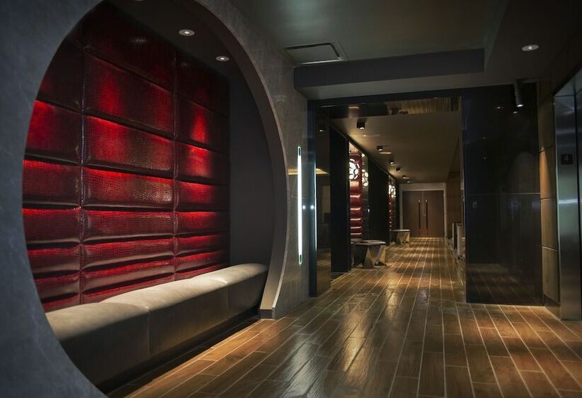 Godfrey Hotel Chicago