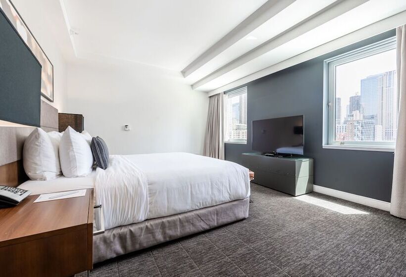 Godfrey Hotel Chicago