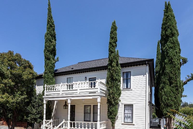 Отель The Holbrooke