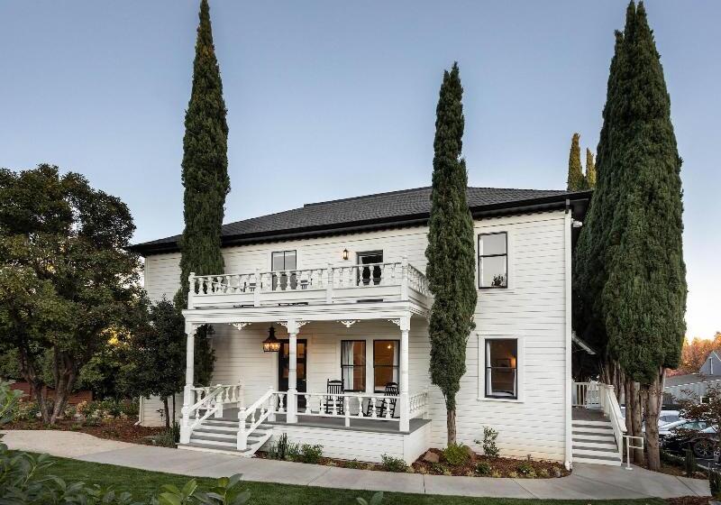 Отель The Holbrooke