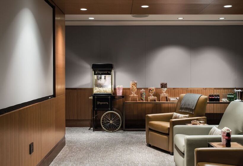 هتل The Langham, Chicago