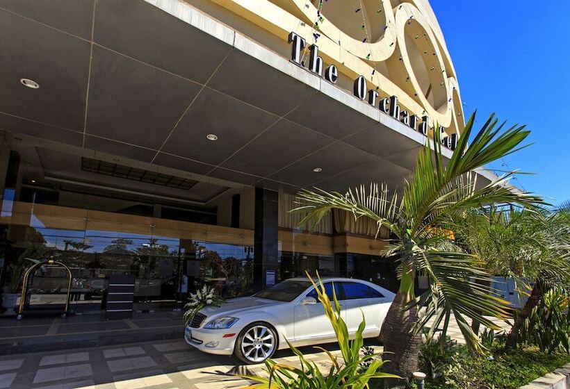 The Orchard Cebu Hotel & Suites