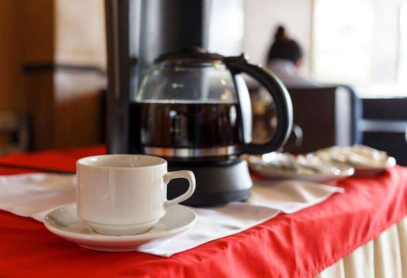 The Orchard Cebu Hotel & Suites