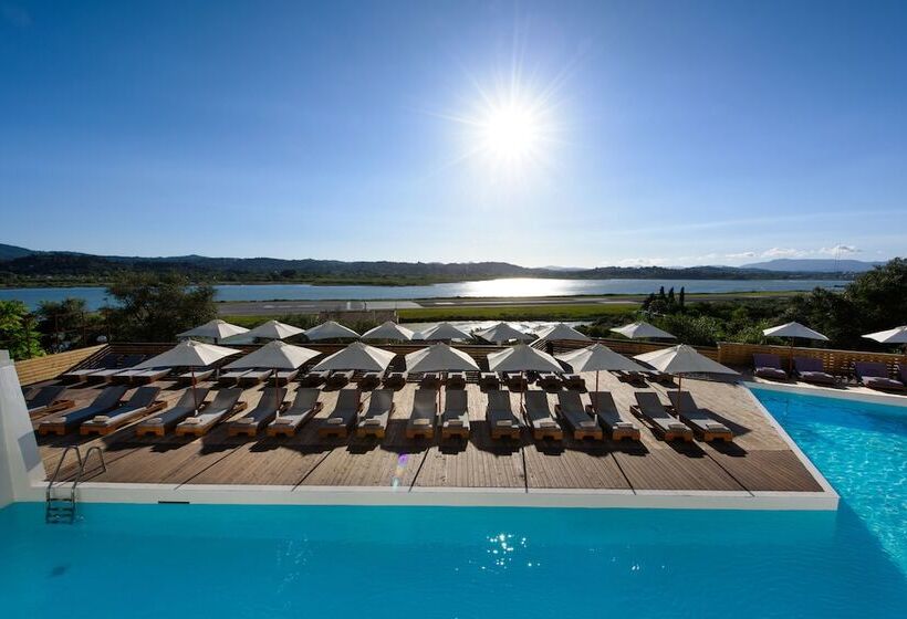 Отель The Royal