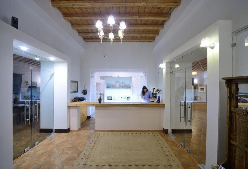 هتل Varos Village Boutique