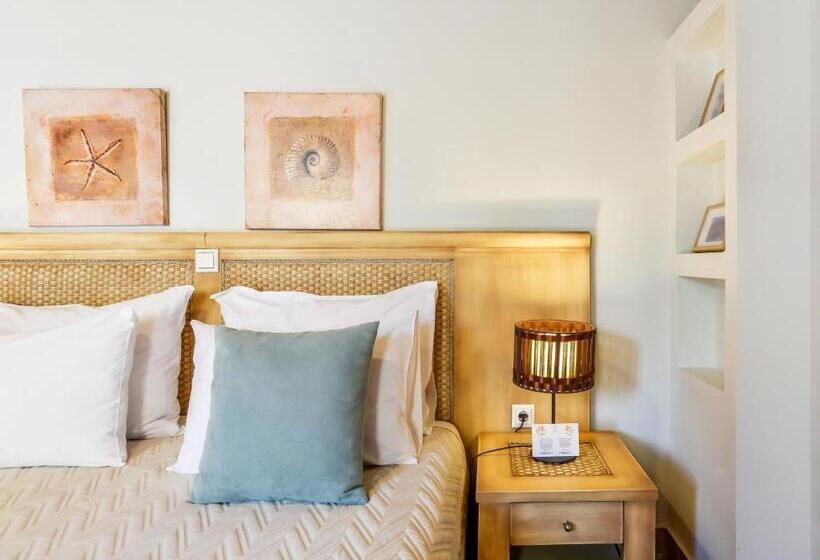 هتل Varos Village Boutique