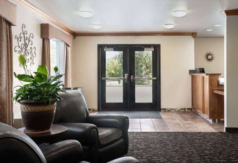 فندق Travelodge By Wyndham Mcalester