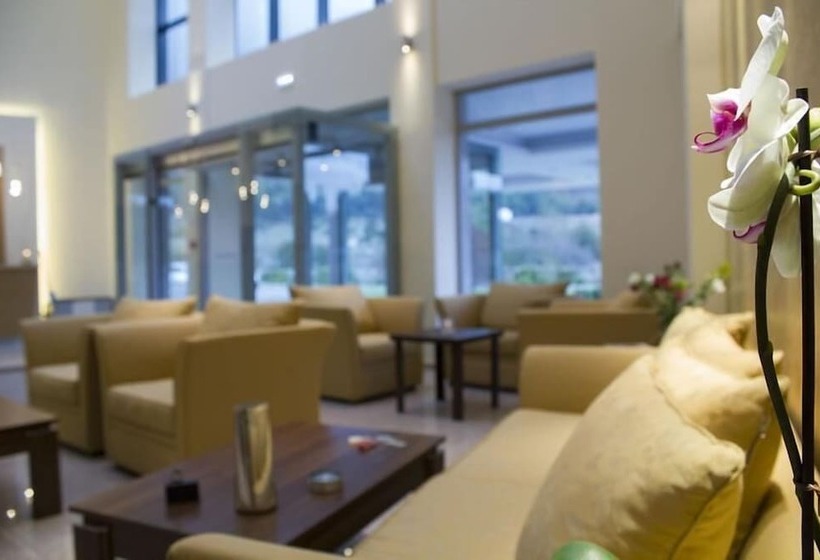 בית מלון כפרי Tripoli City