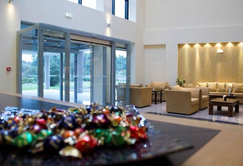 בית מלון כפרי Tripoli City