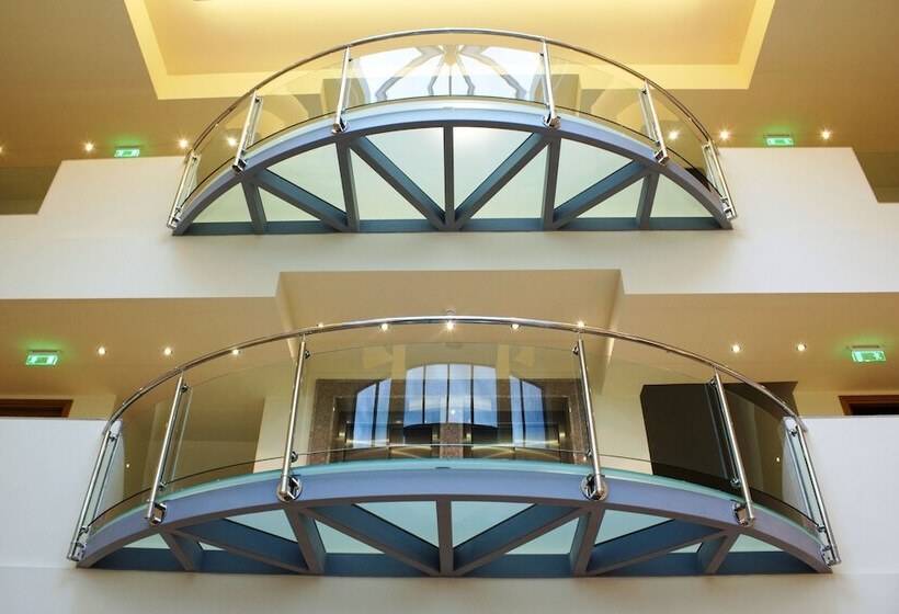 בית מלון כפרי Tripoli City