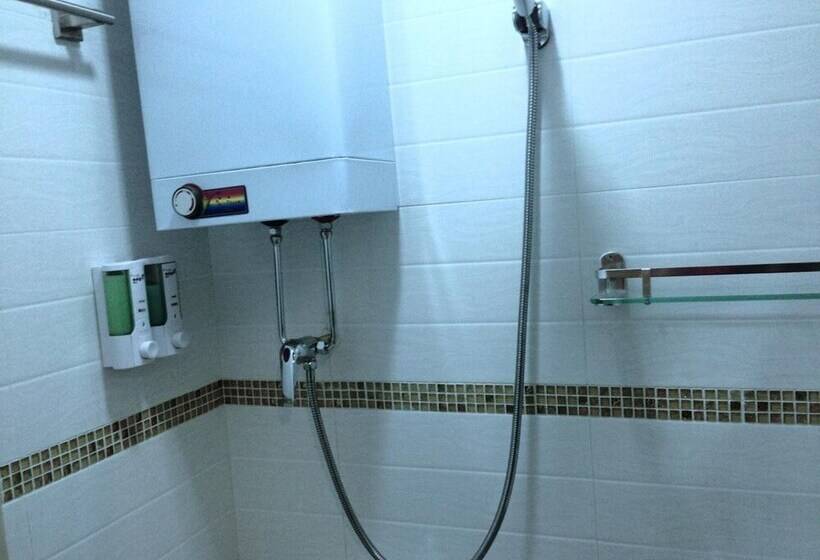 هتل Kowloon Youth Village Tsim Sha Tsui 九龙青年公寓