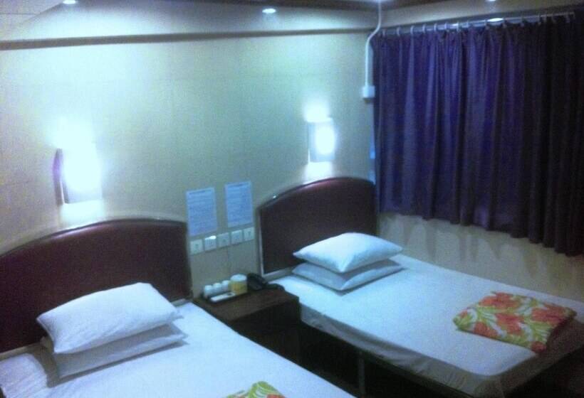 هتل Kowloon Youth Village Tsim Sha Tsui 九龙青年公寓