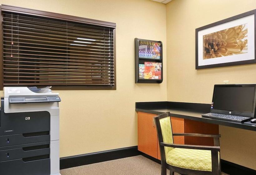 فندق Comfort Inn & Suites Frisco East   Mckinney