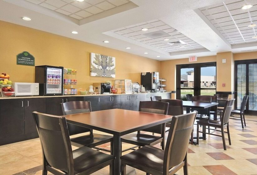 فندق Comfort Inn & Suites Frisco East   Mckinney