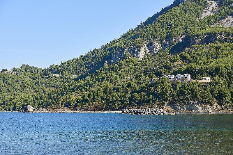 هتل Xenia Residence & Suites