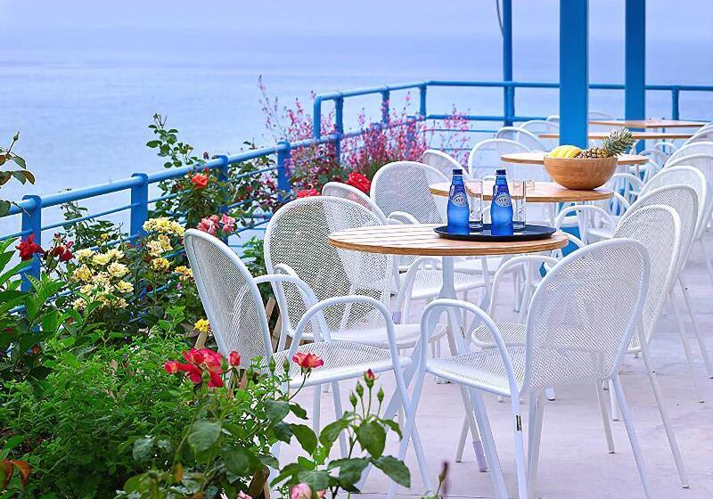 هتل Xenia Residence & Suites