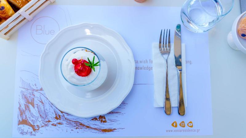 هتل Xenia Residence & Suites