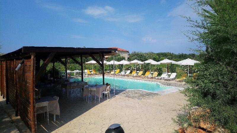 Отель Zest @ Xi Beach