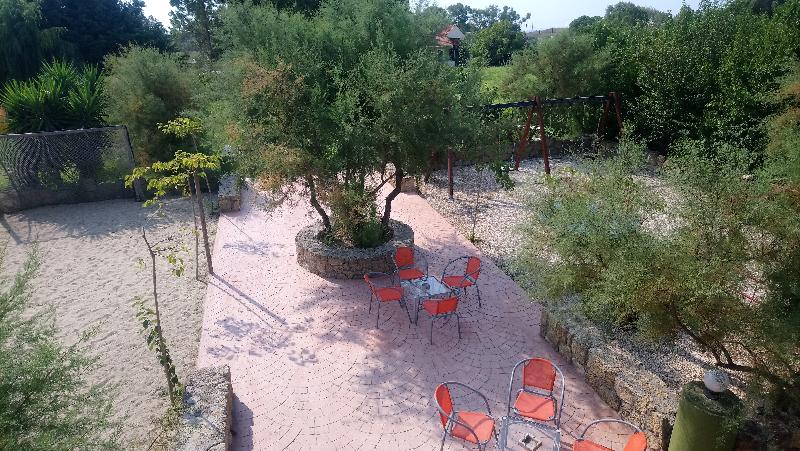 Отель Zest @ Xi Beach