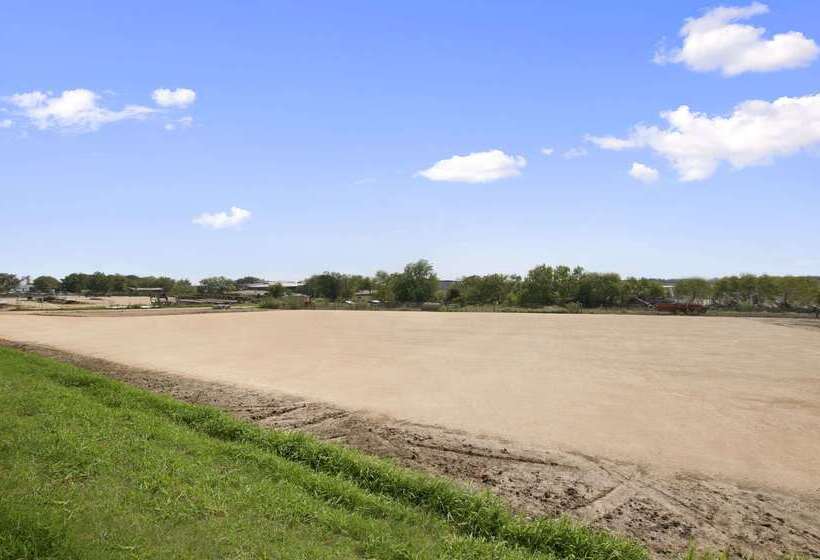 فندق Sonesta Essential Gonzales Tx