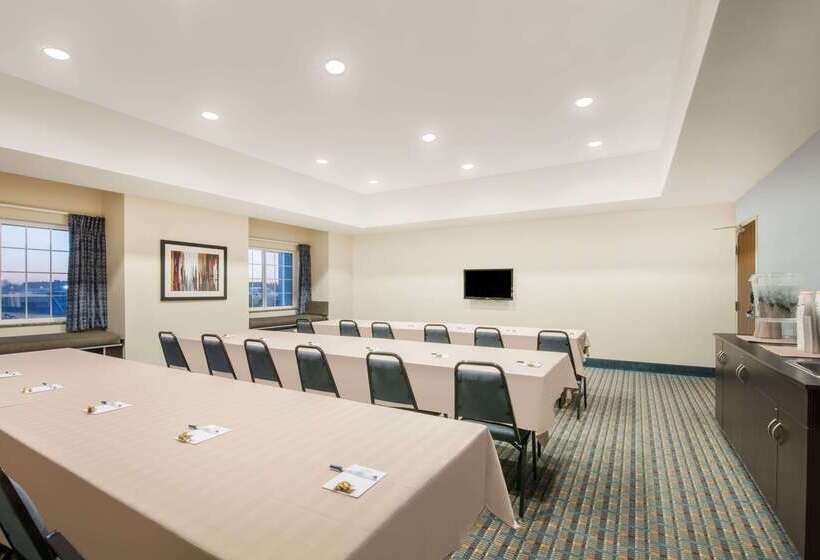 Microtel Inn & Suites By Wyndham Stanley