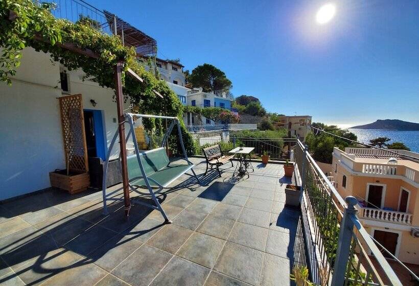 Panorama Studios & Apartments