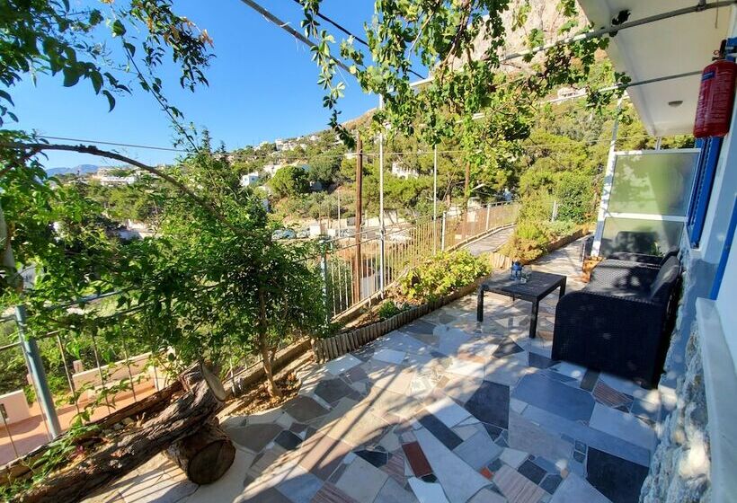 Panorama Studios & Apartments