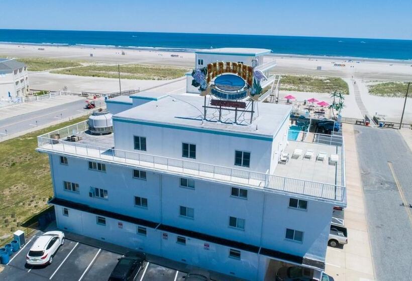 Paradise Oceanfront Resort