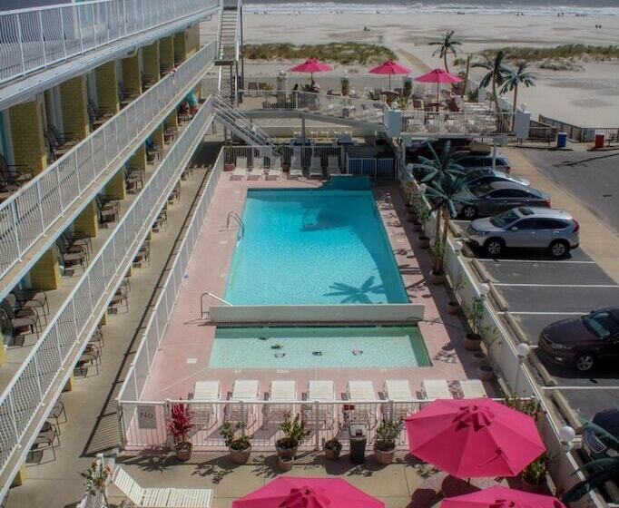 Paradise Oceanfront Resort