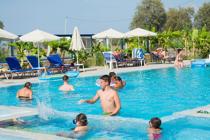 리조트 Bouradanis Village