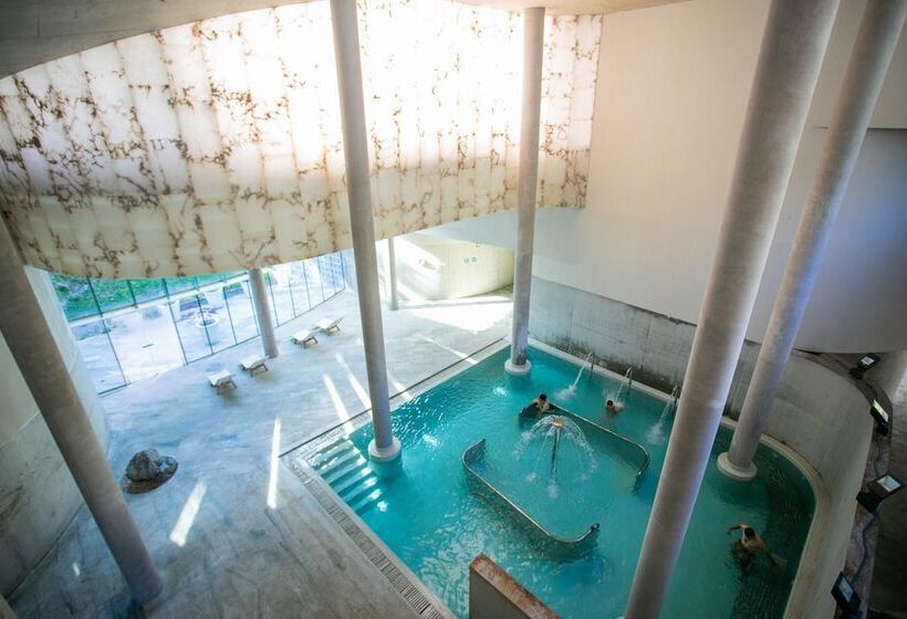 استراحتگاه Continental Balneario De Panticosa