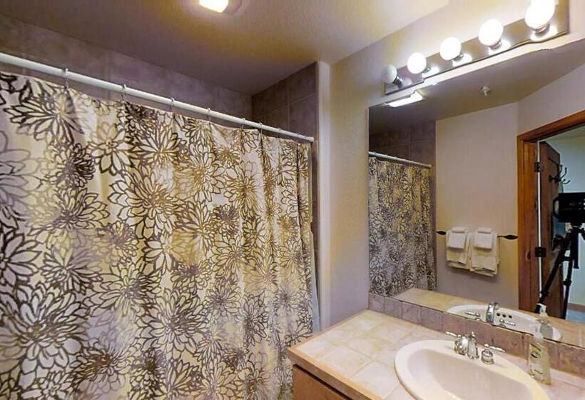 Romance At Riverbends  Snowflake Lift