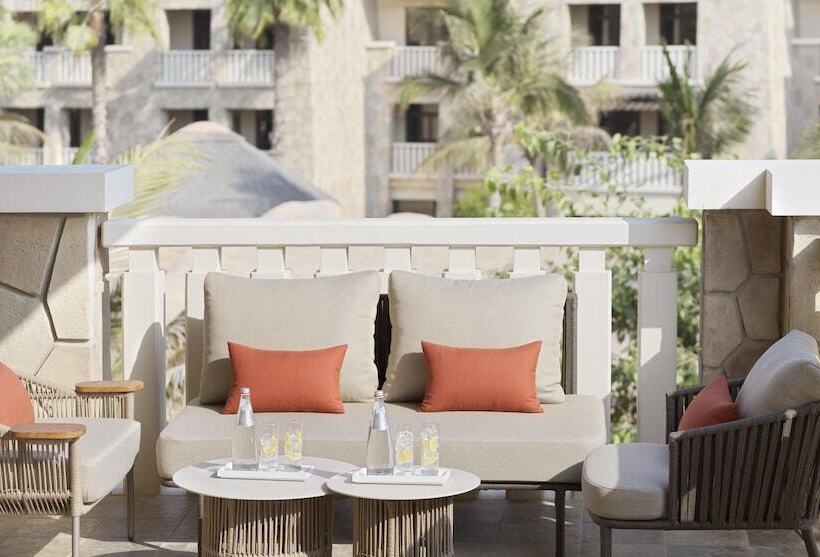 Sofitel Dubai The Palm Resort & Spa