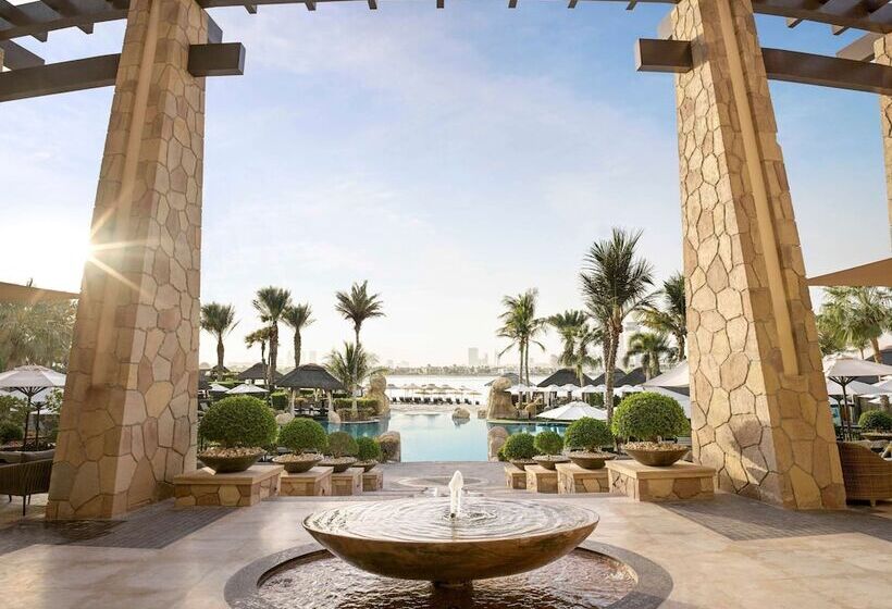 Sofitel Dubai The Palm Resort & Spa