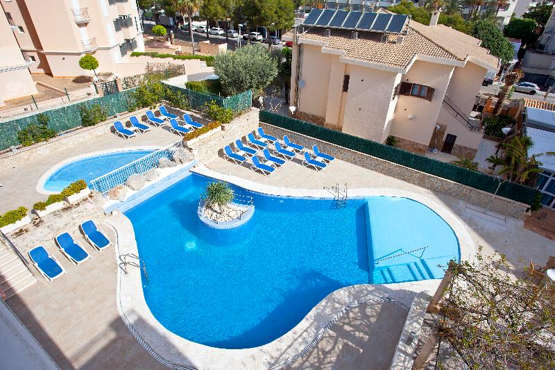 Sol y Mar Apartments