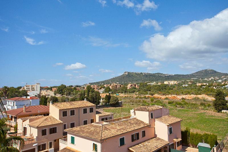 Sol y Mar Apartments