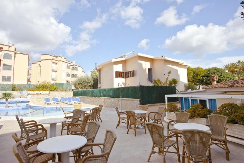 Sol y Mar Apartments