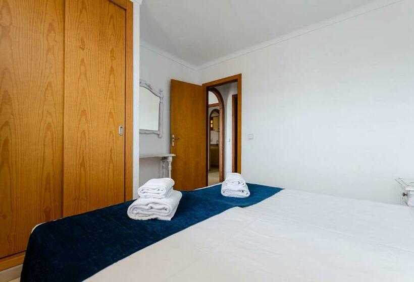 Sol y Mar Apartments