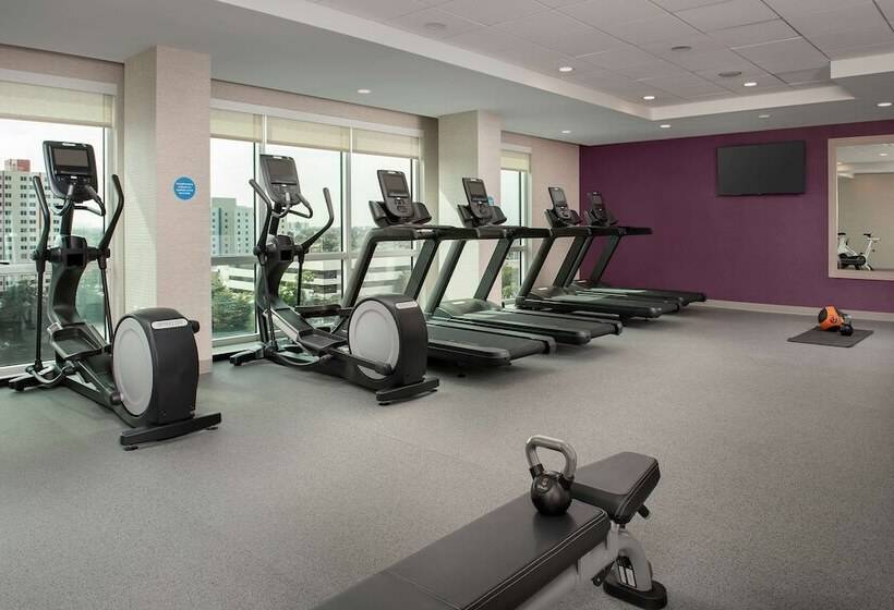 ホテル Home2 Suites By Hilton Miami Airport South Blue Lagoon