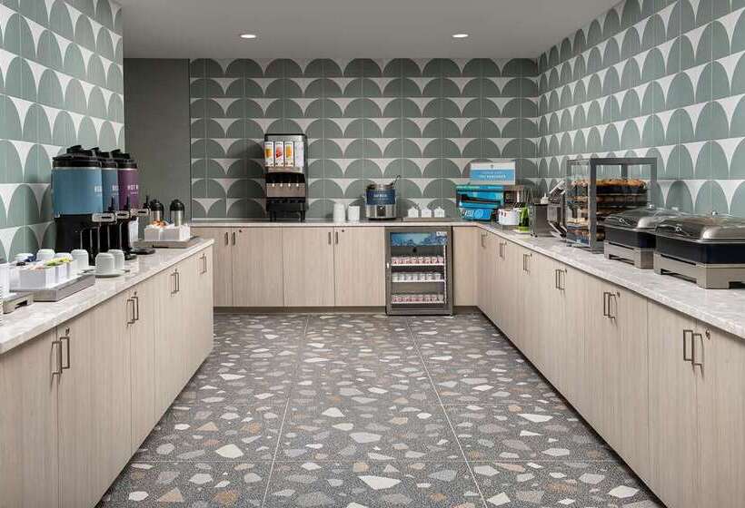 ホテル Home2 Suites By Hilton Miami Airport South Blue Lagoon