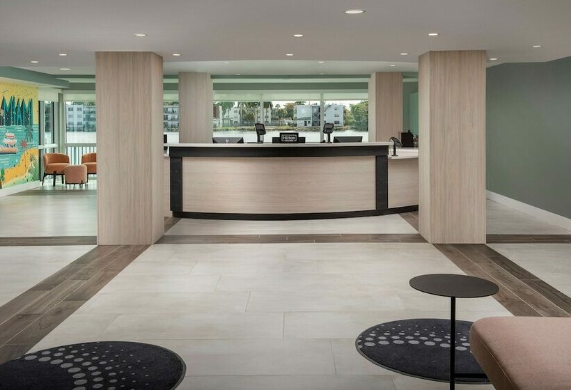 ホテル Home2 Suites By Hilton Miami Airport South Blue Lagoon