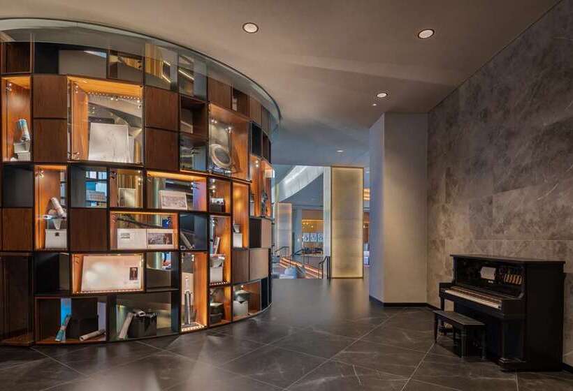 هتل The Wb Abu Dhabi, Curio Collection By Hilton