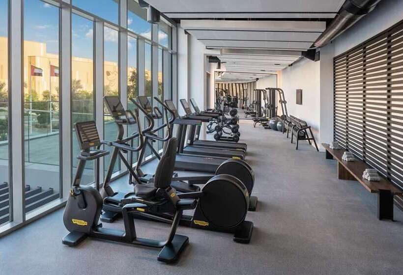 هتل The Wb Abu Dhabi, Curio Collection By Hilton