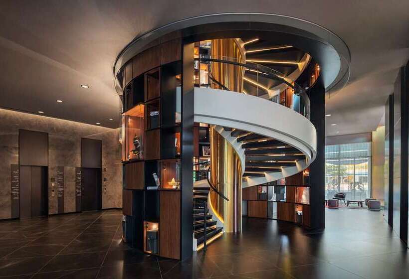 هتل The Wb Abu Dhabi, Curio Collection By Hilton