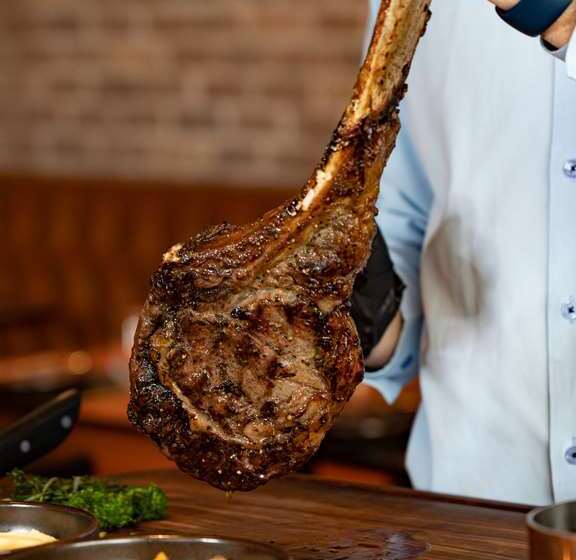 هتل The Wb Abu Dhabi, Curio Collection By Hilton