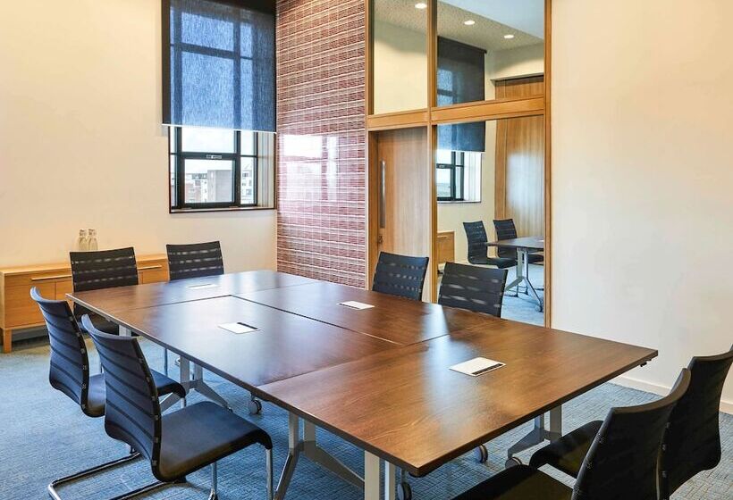 Aparthotel Adagio Liverpool City Centre